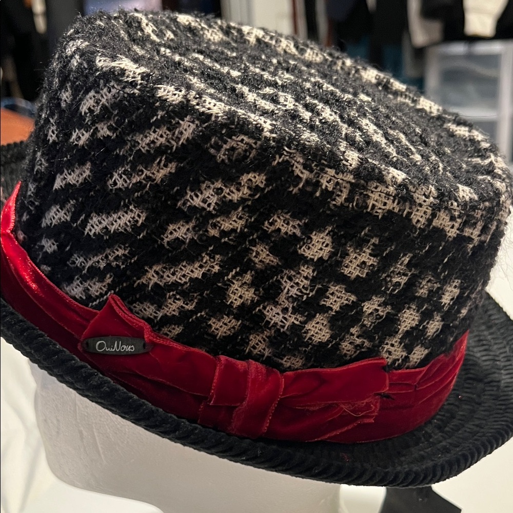 Black & White Tweed Porkpie Hat with Red Velvet Band wool and silk satin lining